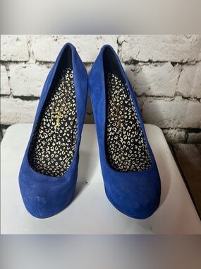 Blue Suede Jessica Simpson Women's Round-Toe Pumps
